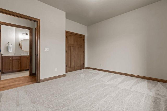 1373 PRAIRIE LAKE CIRCLE, Neenah, WI 54956