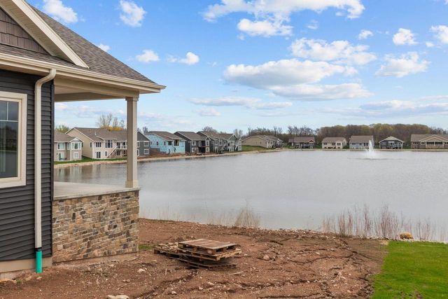 1373 PRAIRIE LAKE CIRCLE, Neenah, WI 54956