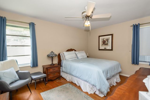 4923 Saxon Drive, Houston, TX 77092
