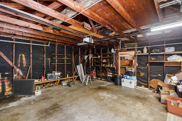 4923 Saxon Drive, Houston, TX 77092