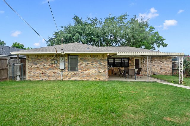 4923 Saxon Drive, Houston, TX 77092