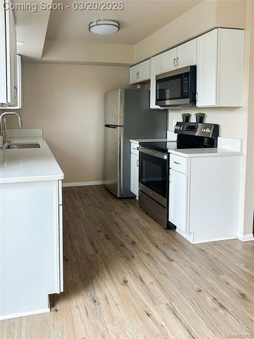 40812 Highpointe Drive 24, Clinton Township, MI 48038