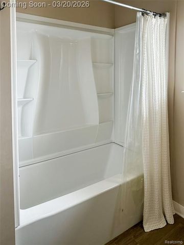 40812 Highpointe Drive 24, Clinton Township, MI 48038