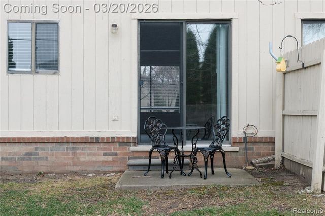 40812 Highpointe Drive 24, Clinton Township, MI 48038