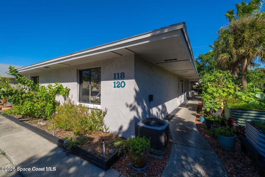 120 Madison Avenue, Cape Canaveral, FL 32920