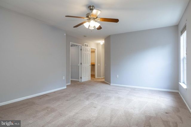 8 STIRLING, Newark, DE 19702