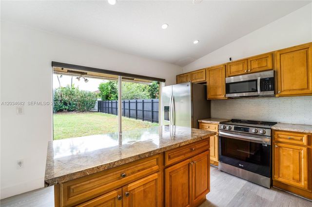 17766 SW 154th Pl, Miami, FL 33187