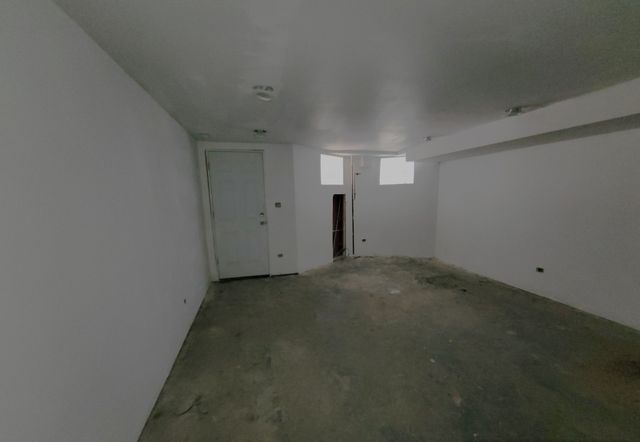 6442 S INGLESIDE Avenue, Chicago, IL 60637