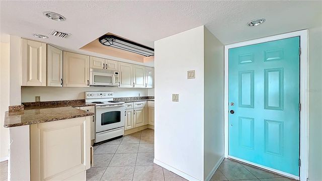 630 KILLARNEY BAY COURT 3, Winter Park, FL 32789