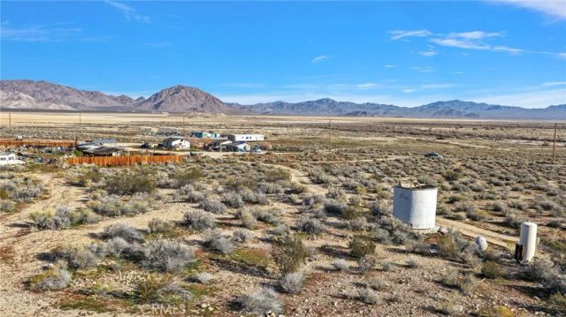 11805 Cove, Lucerne Valley, CA 92356
