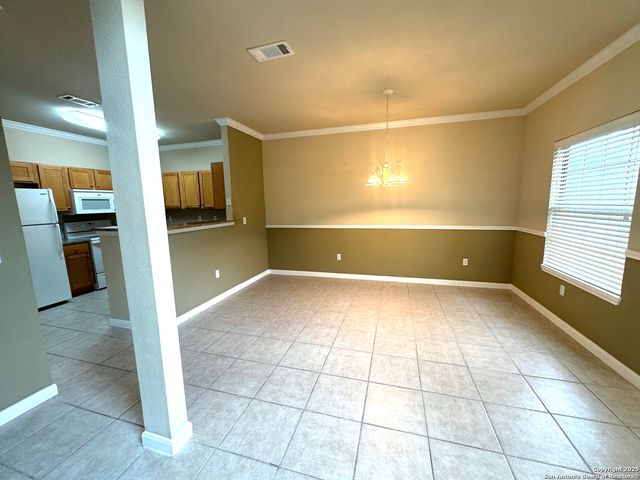 6160 Eckhert Rd Apt 103, San Antonio, TX 78240