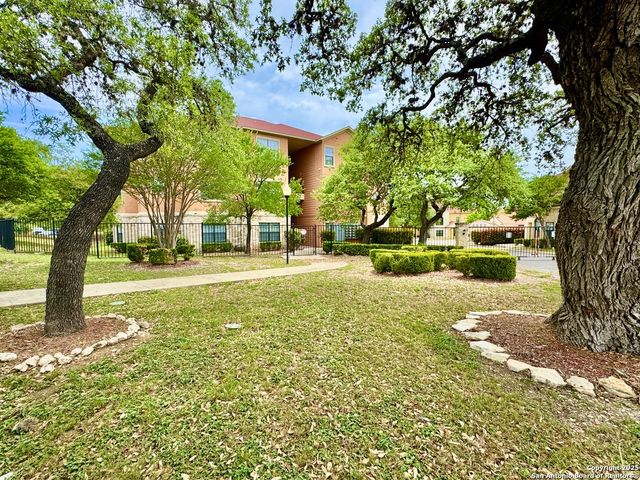 6160 Eckhert Rd Apt 103, San Antonio, TX 78240
