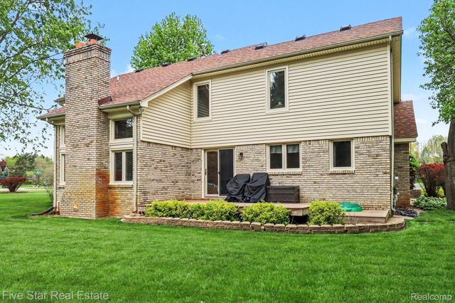 10100 Abrams Fork, Brighton Township, MI 48114
