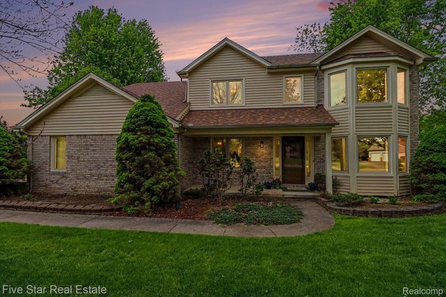 10100 Abrams Fork, Brighton Township, MI 48114