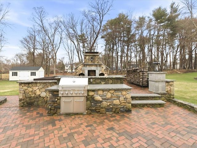 38 Old Farm Road, Abington, MA 02351