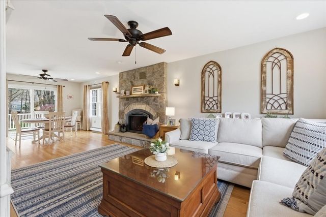 38 Old Farm Road, Abington, MA 02351