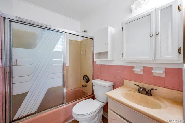 125 S 5th Street, Bethpage, NY 11714
