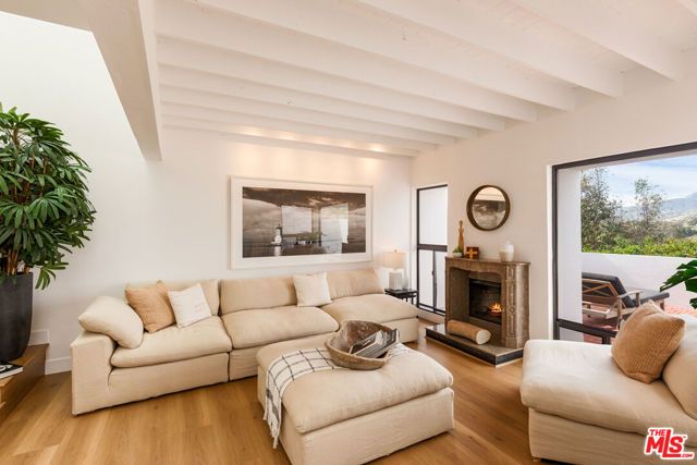 29221 Heathercliff Road 13, Malibu, CA 90265