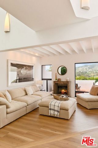 29221 Heathercliff Road 13, Malibu, CA 90265