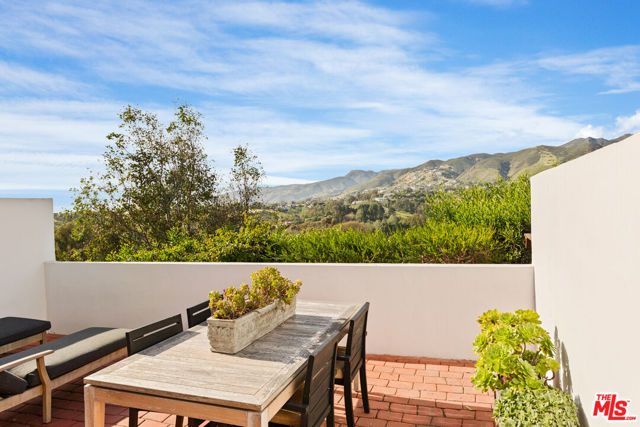 29221 Heathercliff Road 13, Malibu, CA 90265