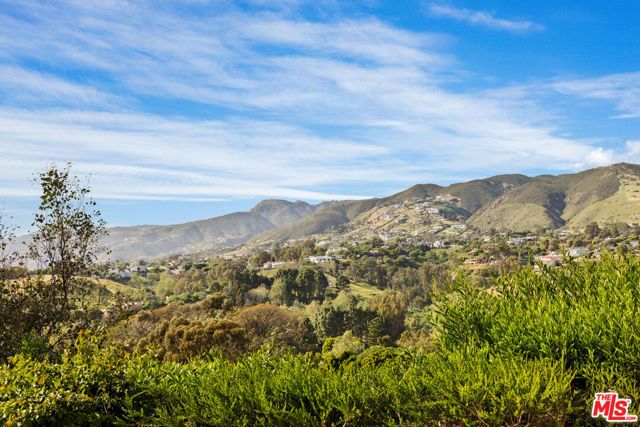 29221 Heathercliff Road 13, Malibu, CA 90265