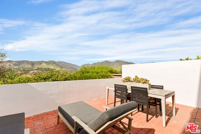 29221 Heathercliff Road 13, Malibu, CA 90265