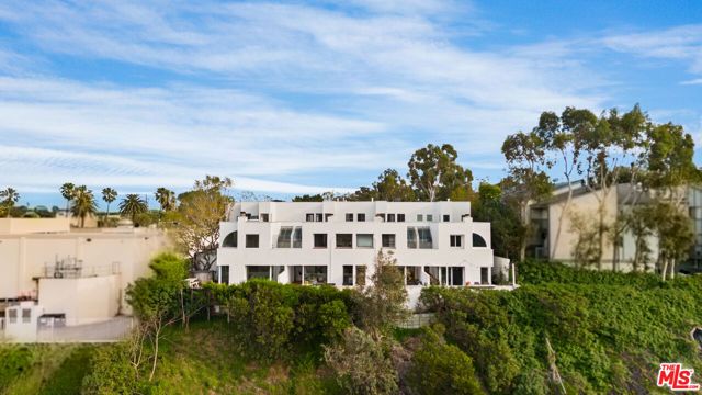 29221 Heathercliff Road 13, Malibu, CA 90265