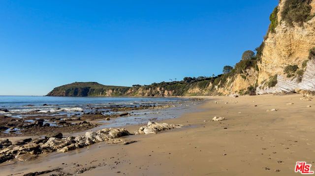 29221 Heathercliff Road 13, Malibu, CA 90265