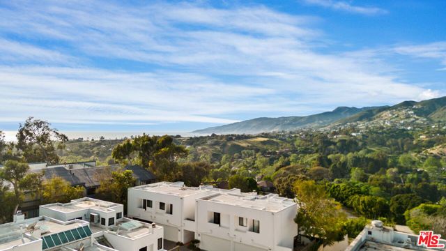29221 Heathercliff Road 13, Malibu, CA 90265
