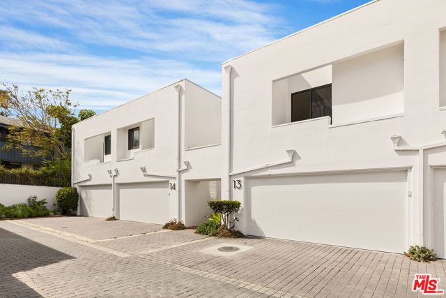 29221 Heathercliff Road 13, Malibu, CA 90265