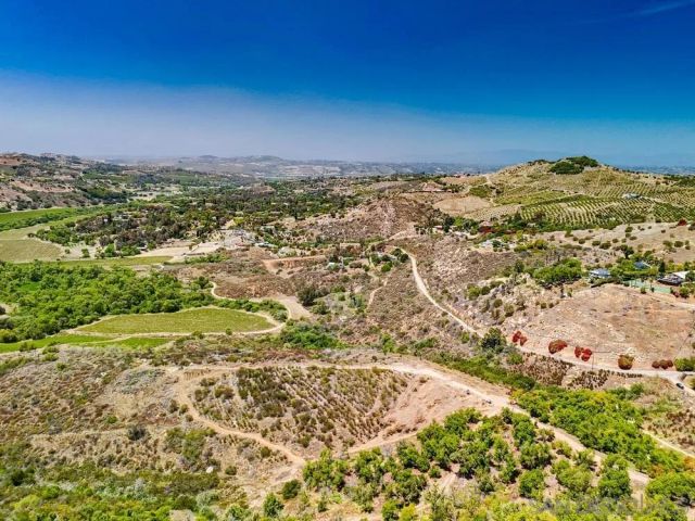 31675 Rancho Amigos Rd 1, Bonsall, CA 92003