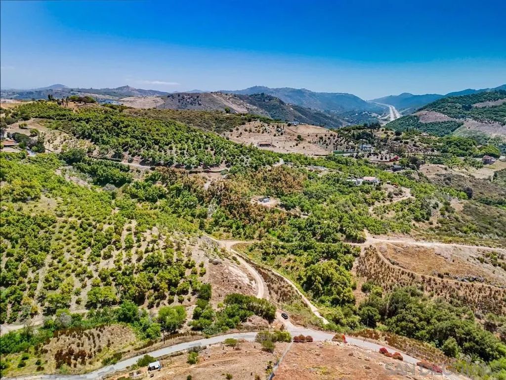 31675 Rancho Amigos Rd 1, Bonsall, CA 92003