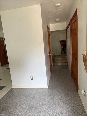 1092 Red Mill BLVD, Virginia Beach, VA 23454