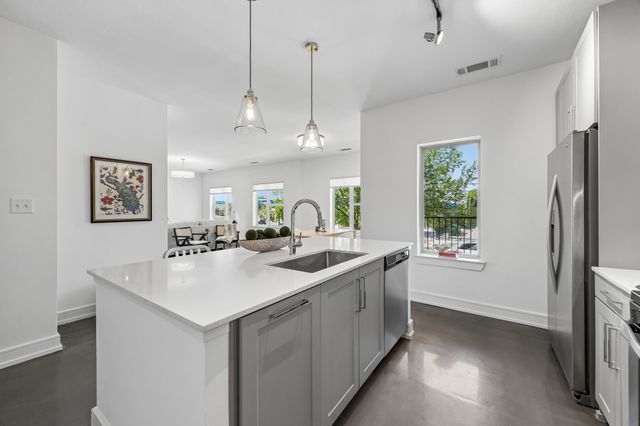 5710 Mccommas Boulevard 101, Dallas, TX 75206