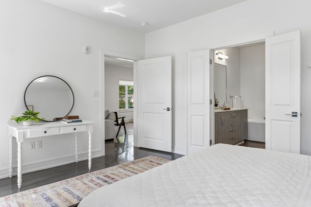 5710 Mccommas Boulevard 101, Dallas, TX 75206