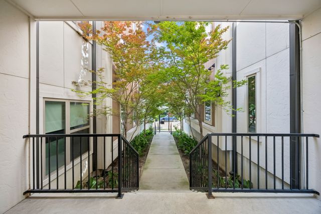 5710 Mccommas Boulevard 101, Dallas, TX 75206