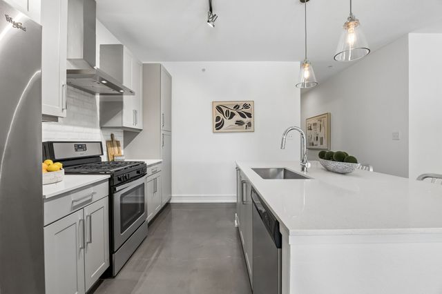 5710 Mccommas Boulevard 101, Dallas, TX 75206