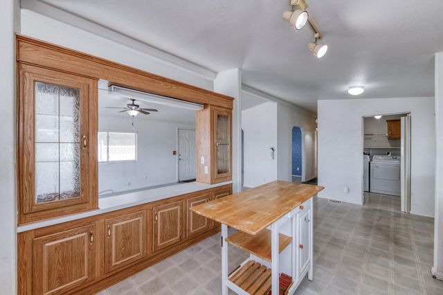 1701 Dinuba Ave Spc 56, Selma, CA 93662