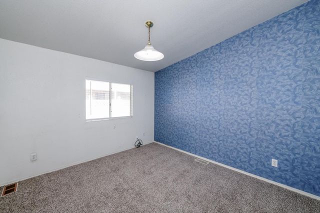 1701 Dinuba Ave Spc 56, Selma, CA 93662