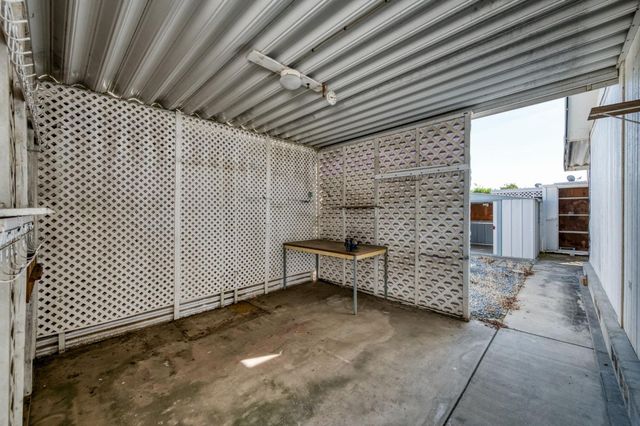 1701 Dinuba Ave Spc 56, Selma, CA 93662