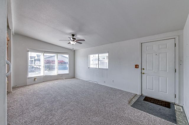 1701 Dinuba Ave Spc 56, Selma, CA 93662