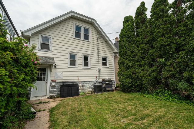 3835 E Cudahy AVENUE, Cudahy, WI 53110