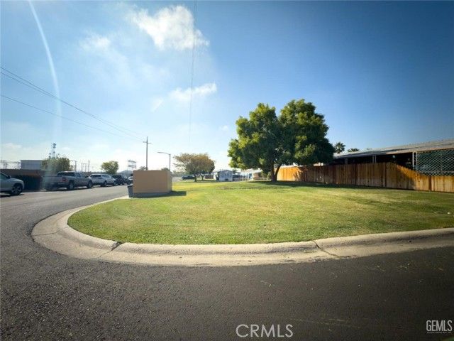 6601 E Eucalyptus 297, Bakersfield, CA 93306