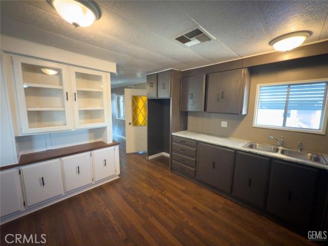 6601 E Eucalyptus 297, Bakersfield, CA 93306