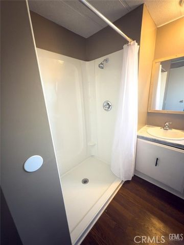 6601 E Eucalyptus 297, Bakersfield, CA 93306