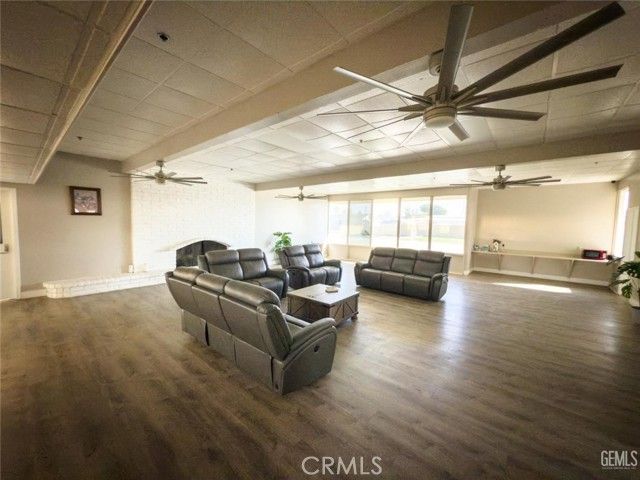 6601 E Eucalyptus 297, Bakersfield, CA 93306