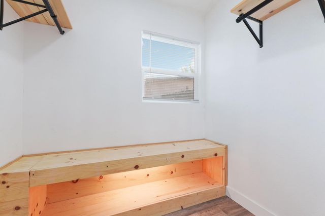 1293 N Bailey Avenue, Fresno, CA 93727