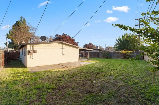 1293 N Bailey Avenue, Fresno, CA 93727