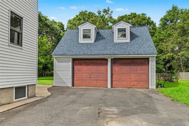 930 Tooker Avenue, West Babylon, NY 11704