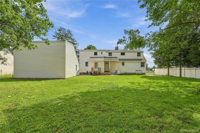 930 Tooker Avenue, West Babylon, NY 11704